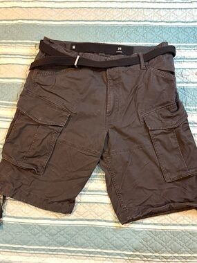 G-Star Raw Men's Loose Cargo Shorts Black Size 36 with Black Belt